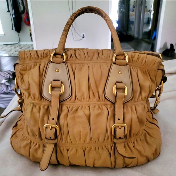 Prada saffiano leather shoulder bag - Picture 3 of 12